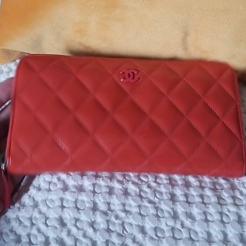 Authentic Chanel wallet - Picture 7 of 12